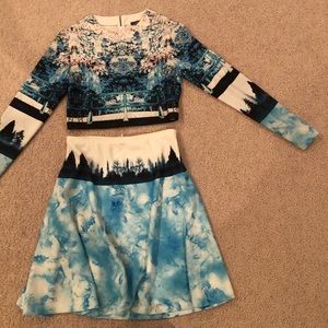 Two piece (crop top / skirt)